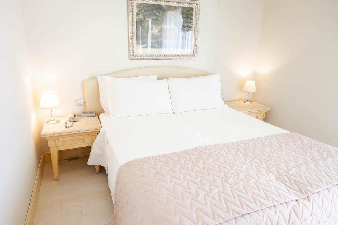 קרביה Hotel Conchiglia מראה חיצוני תמונה