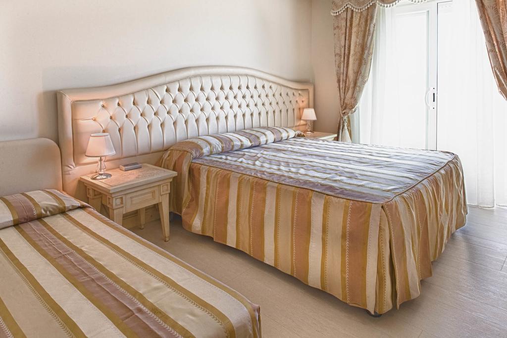 קרביה Hotel Conchiglia מראה חיצוני תמונה