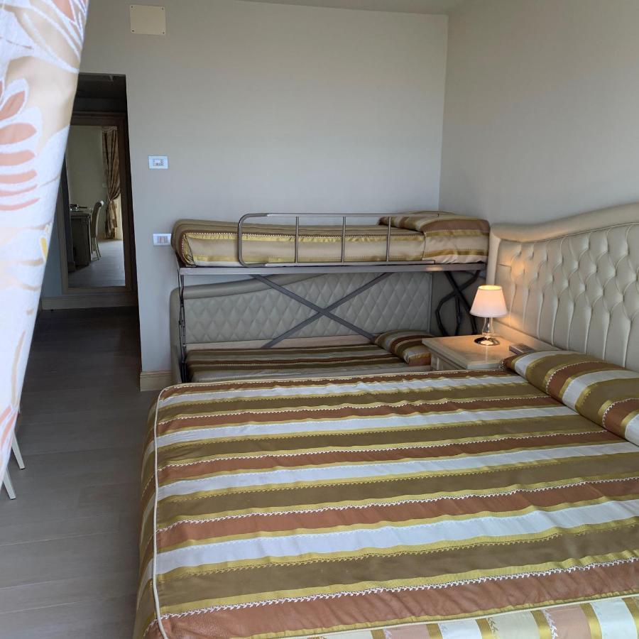 קרביה Hotel Conchiglia מראה חיצוני תמונה